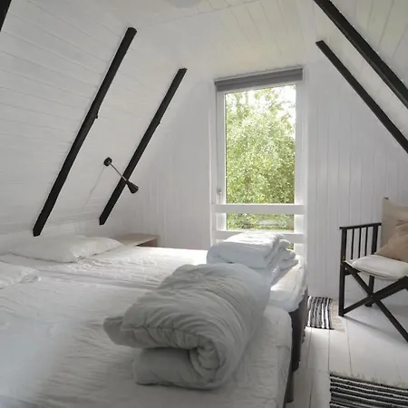 4 Bedroom Cozy In 3* Grenå