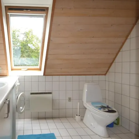 Otel 4 Bedroom Cozy Home In Grenaa 3*